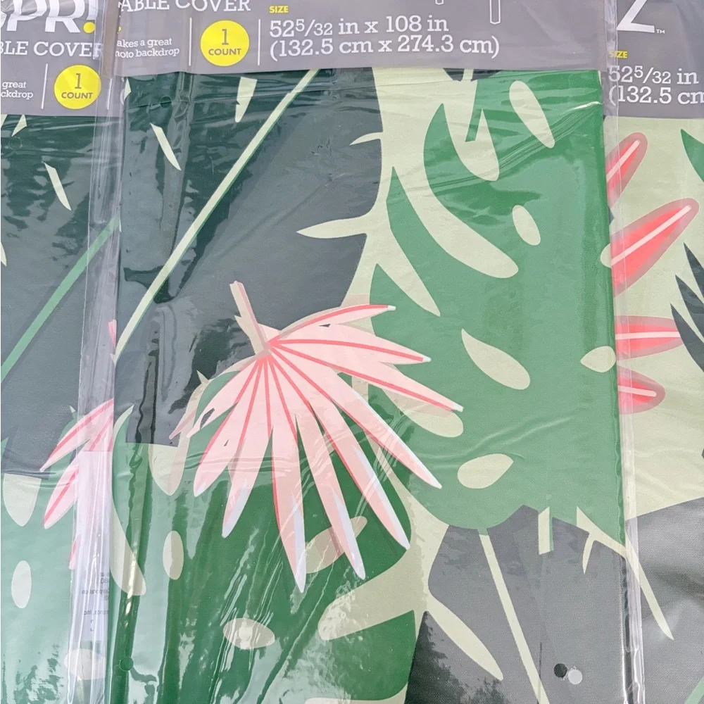 6X Spritz Tropical Tablecloth Table Cover 52 5/32” X 108” NEW